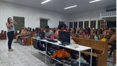 Photo of Prefeitura de Itaporanga investe em capacitação profissional e realiza curso de flores artificias