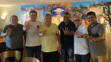 Photo of Candidato com mais de 15 mil votos, Cicinho Lima desiste de Pedro Cunha Lima e declara apoio a João