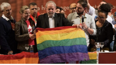 Photo of Militantes LGBT+ e feministas estão desiludidos com Lula
