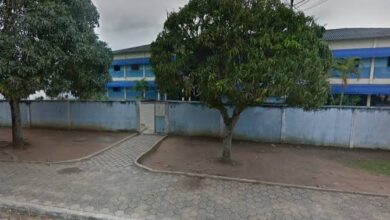 Photo of Aluno com roupa camuflada invade escolas, mata 3 professores e deixa 9 feridos no ES