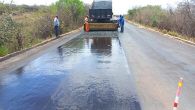 Photo of Governo da Paraíba restaura rodovia que beneficia vários municípios do Sertão