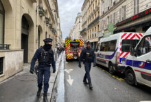 Photo of Atirador mata ao menos 3 em Paris, e polícia investiga motivação racista