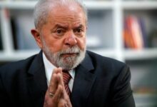 Photo of Lula veta trecho de projeto que garantiria direito de manifestação política a policiais