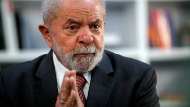 Photo of Lula veta trecho de projeto que garantiria direito de manifestação política a policiais