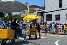 Photo of Público forma fila quilométrica sob forte sol para velório de Pelé