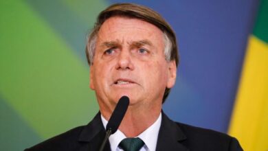 Photo of Bolsonaro pede visto de mais 6 meses às autoridades norte-americanas