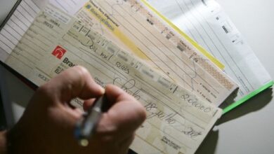 Photo of Cheque resiste às novas tecnologias e movimenta mais de R$ 600 bilhões em 2022