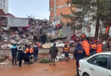 Photo of Novo terremoto atinge a Turquia e derruba mais prédios