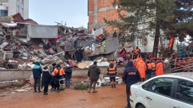 Photo of Novo terremoto atinge a Turquia e derruba mais prédios