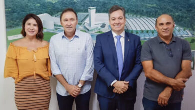 Photo of Reunião entre Governo do Estado e Prefeitura de Itaporanga define data para início de obras de asfaltamento do centro da cidade