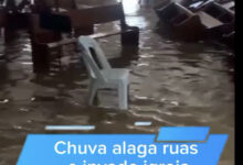 Photo of Chuva alaga ruas e invade igreja em Coremas