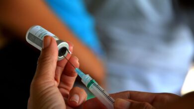 Photo of Adulto saudável e com o esquema completo de vacinação não precisará de nova dose contra a Covid em 2024, diz Ministério da Saúde