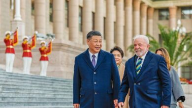 Photo of Lula e Xi Jiping assinam 15 acordos de parceria em Pequim