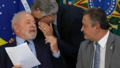 Photo of Derrota de Lula na Câmara dos Deputados opôs Rui Costa a Padilha