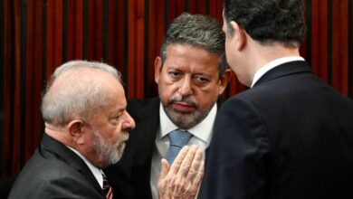 Photo of Lula se une a STF e Pacheco para fechar cerco a Lira