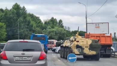 Photo of Mercenários russos rebeldes do Grupo Wagner avançam em direção a Moscou e Praça Vermelha é bloqueada por barreiras de metal