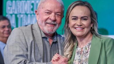 Photo of Ministra do Turismo se reúne com Lula e permanece no cargo, diz Planalto