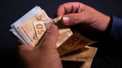 Photo of Salário mínimo e aposentadorias terão ao menos 4,4% de aumento em 2024