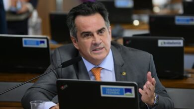 Photo of Ciro Nogueira manda indireta para Bolsonaro e mostra possível racha