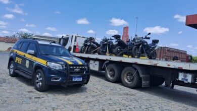 Photo of Em Piancó, fiscalização da PRF apreende 5 motos e uma arma de fogo