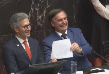 Photo of Com presença de Zema, Bolsonaro recebe título de cidadão honorário em MG