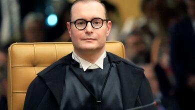 Photo of Zanin diz estar com a ‘consciência tranquila’ após críticas do PT sobre votos no STF