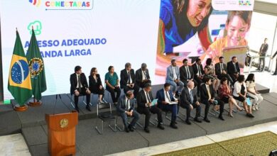 Photo of Governo Lula anuncia internet para mais de 1,6 mil escolas na Paraíba