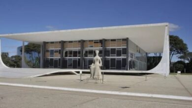 Photo of Planalto não intervém em crise entre STF e Congresso