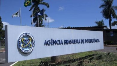 Photo of PF apreende cerca de US$ 150 mil em ação sobre espionagem ilegal com equipamentos da Abin