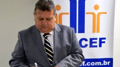 Photo of Lula demite presidente da Caixa e anuncia paraibano Carlos Vieira para a função