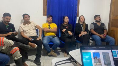 Photo of A Prefeitura de Itaporanga se reúne com representantes de provedores de internet e da Energisa para organizar instalação de fios e componentes