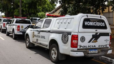 Photo of Polícia prende dois suspeitos de assassinar idoso da cidade de Boa Ventura dentro de supermercado em Patos