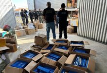 Photo of Polícia Federal apreende mais de 300 kg de maconha, 3 kg de cocaína e carga de eletrônicos em caminhão em Conceição
