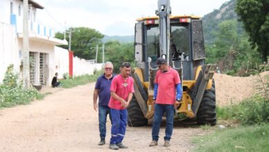 Photo of ASSISTA: Prefeitura de Itaporanga deu inicio aos trabalhos para levar água encanada para a Vila Pacheco