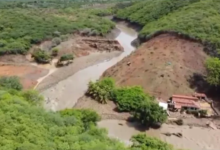 Photo of Em Conceição no Vale do Piancó, barragem rompe e causa alagamento