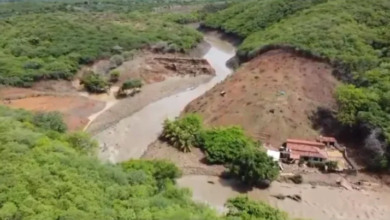 Photo of Em Conceição no Vale do Piancó, barragem rompe e causa alagamento