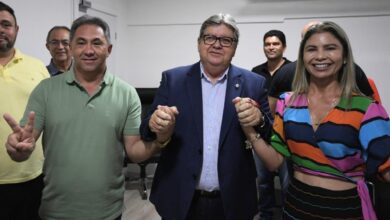 Photo of João Azevêdo une situação e oposição para as eleições municipais em Soledade 