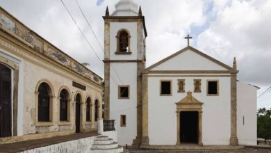 Photo of Igrejas são mais que o dobro de escolas e hospitais, diz IBGE