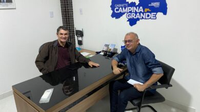 Photo of Eleições 2024: em reunião com deputado Romero Rodrigues, prof. Ivo apresenta ideias para a educação de Itaporanga