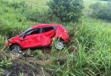 Photo of Três pessoas morrem atropeladas após tentar ajudar motorista que capotou carro na BR-230, na Paraíba