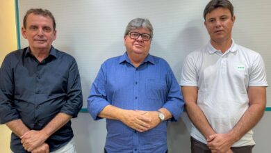 Photo of Candidato a reeleição, prefeito de Areia de Baraúnas também se filia ao PSB