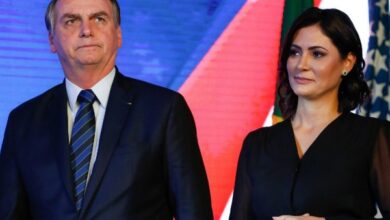 Photo of Bolsonaro e Michelle cobram na Justiça que Lula se retrate por falas sobre móveis do Alvorada