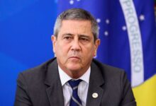 Photo of Alexandre de Moraes mantém prisão do general Braga Netto