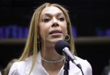 Photo of Embaixada dos EUA diz que só reconhece ‘dois sexos imutáveis’ ao responder sobre visto de Erika Hilton