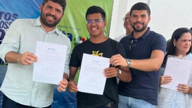 Photo of ASSISTA: Prefeito Azif entrega novo calçadão e assina ordem de serviços para reforma e ampliação do cemitério de Itaporanga