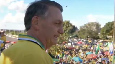 Photo of Contrariando recomendações médicas, Bolsonaro participa de ato pela anistia; assista