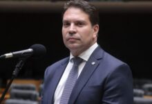 Photo of Câmara comunica STF sobre suspensão de ação contra Ramagem