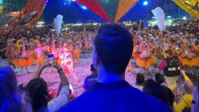 Photo of Lucas Ribeiro prestigia apresentação de quadrilha campeã em Campina Grande e destaca importância do Prêmio Paraíba Junina