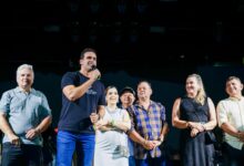 Photo of Vice-governador Lucas Ribeiro prestigia São João de Monteiro e destaca apoio do Estado à cultura no Cariri paraibano