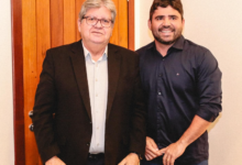 Photo of Prefeito de Itaporanga Azif Lemos conquista várias obras durante encontro com o governador João